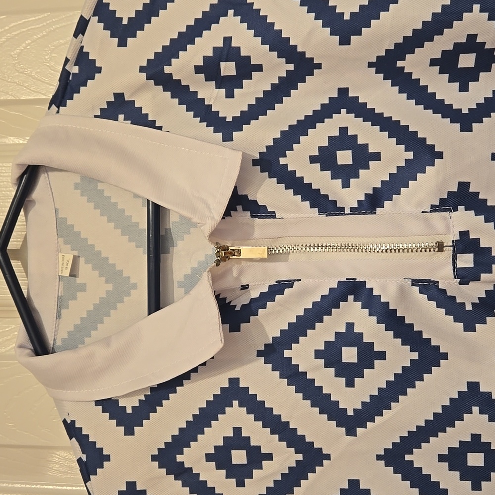 Men's Blue & White Geometric Print Zip-Up Top | Short Sleeve Casual Chic, 2XL - Picture 3 of 7